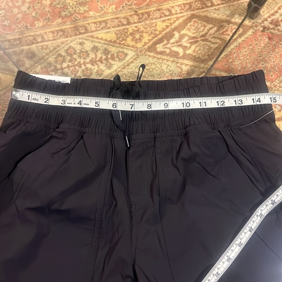 NWT Eddie Bauer size 8 Sightscape Horizon Jogger - Picture 9 of 12